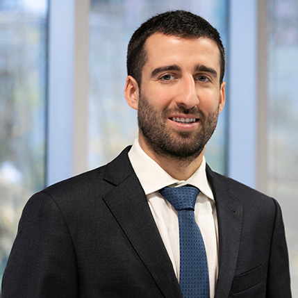 fotografía de [Francisco] [Romero], [Subgerente Multifamily office]